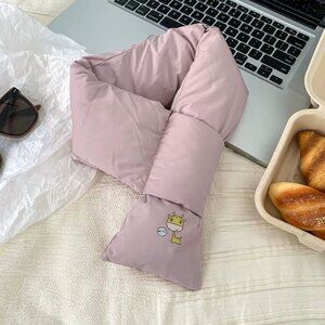 Cute Pink Scarf with Giraffe Design